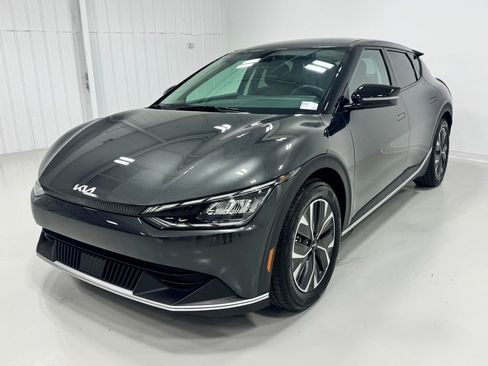 Used 2024 Kia EV6 Light image 7