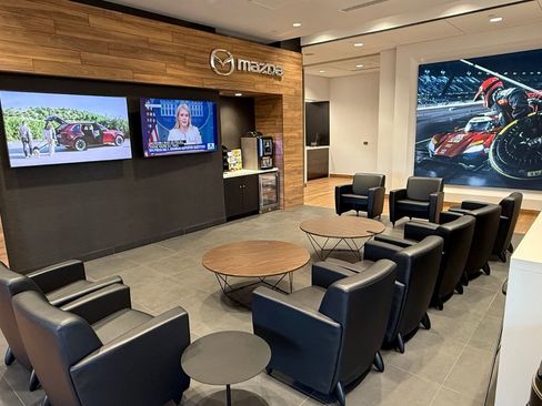 Used 2023 Nissan Rogue SV image 31