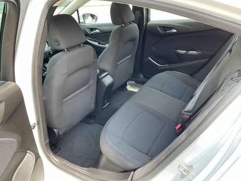 Used 2017 Chevrolet Cruze LT w/ Convenience Package FWD image 29