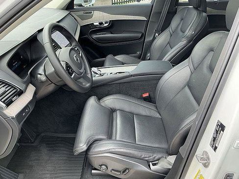 Certified 2024 Volvo XC90 T8 Ultimate w/ Protection Package Premier AWD/4WD image 15