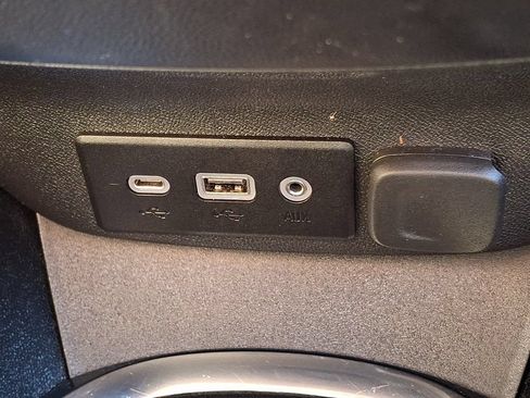 Used 2024 Chevrolet Malibu LT FWD image 28