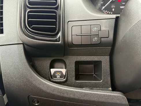 Used 2022 RAM ProMaster 2500 image 18