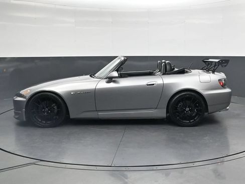 Used 2005 Honda S2000 image 8