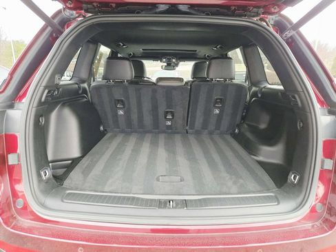 Used 2023 Jeep Grand Cherokee Altitude image 14