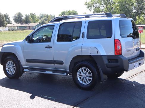 Used 2015 Nissan Xterra S image 8