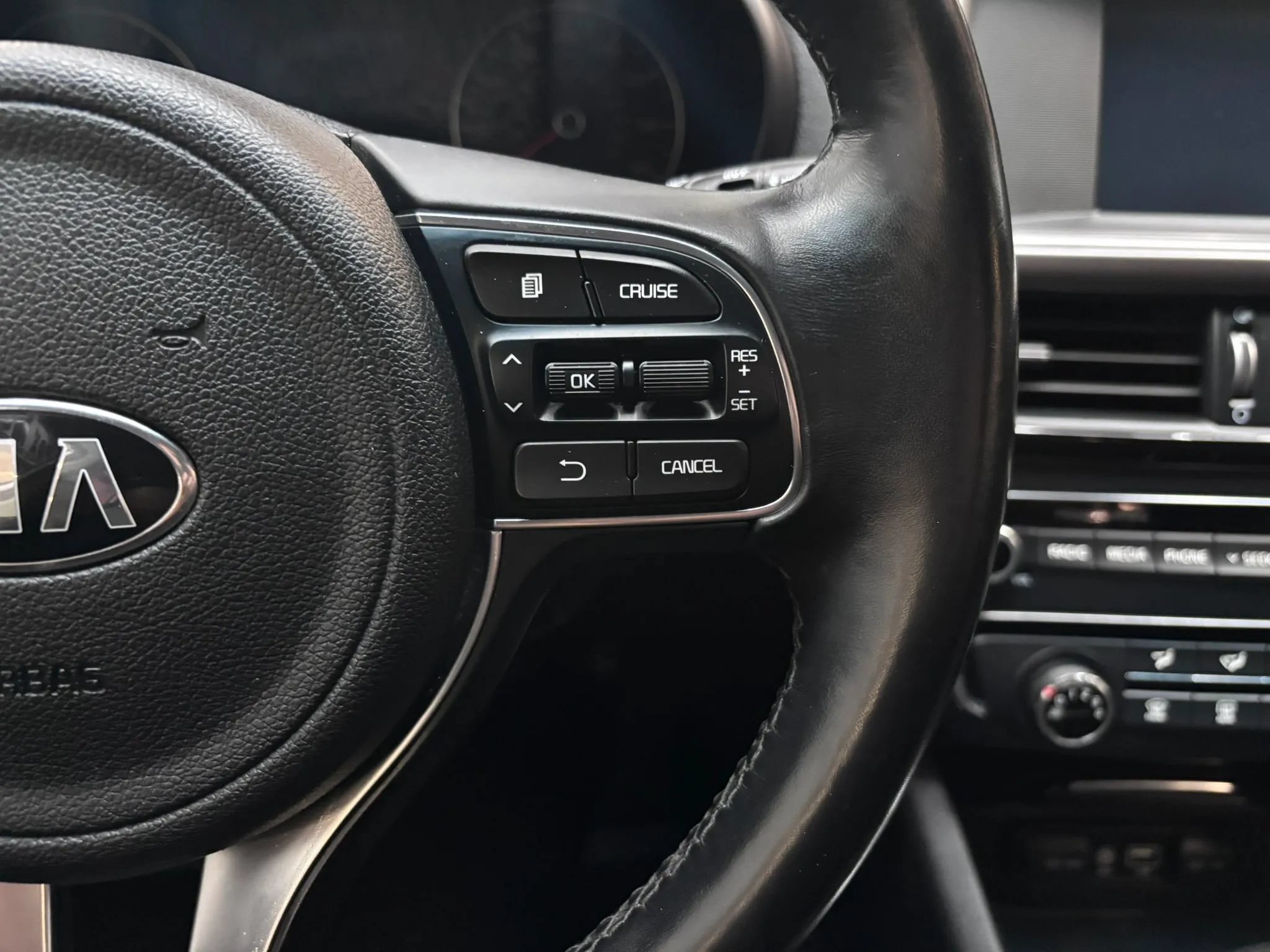 Used 2018 Kia Optima S FWD image 14