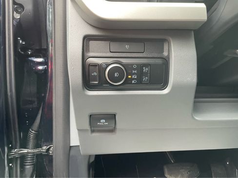 Used 2024 Ford F250 XL w/ STX Appearance Package image 17