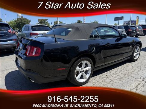 Used 2011 Ford Mustang GT Premium w/ Security Pkg RWD image 6