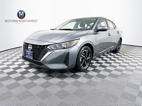 Used 2025 Nissan Sentra SV FWD image 1