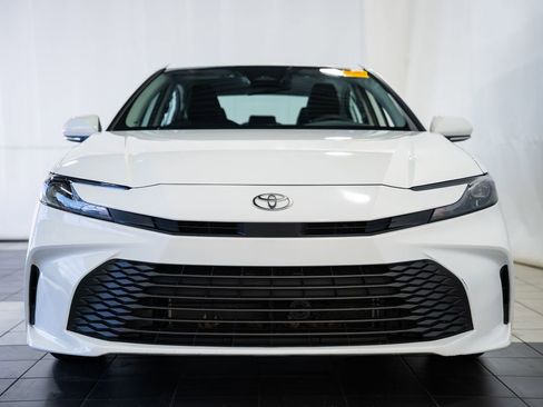 Used 2025 Toyota Camry LE FWD image 2