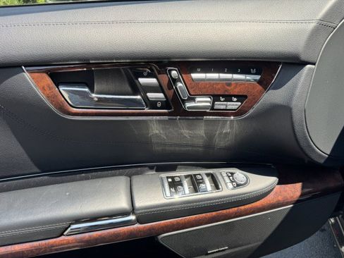 Used 2014 Mercedes-Benz CL 550 4MATIC w/ Sport Package image 22
