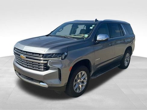 Used 2021 Chevrolet Tahoe Premier w/ Premium Package image 3