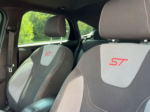 Used 2015 Ford Focus ST FWD image 9