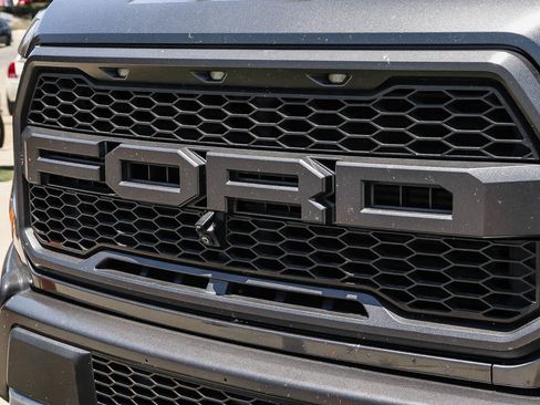 Used 2019 Ford F150 Raptor w/ Equipment Group 802A Luxury AWD/4WD image 3