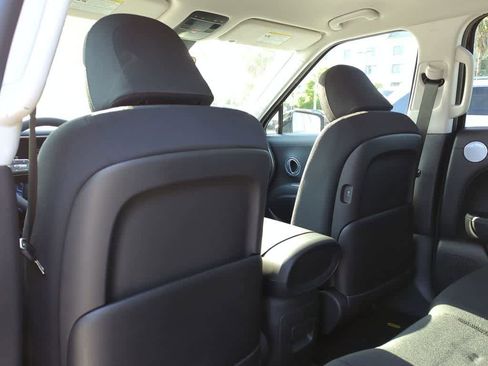 New 2026 Hyundai Palisade SE FWD image 19