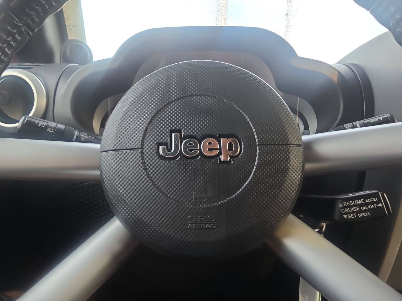Used 2010 Jeep Wrangler Unlimited Sahara AWD/4WD image 12