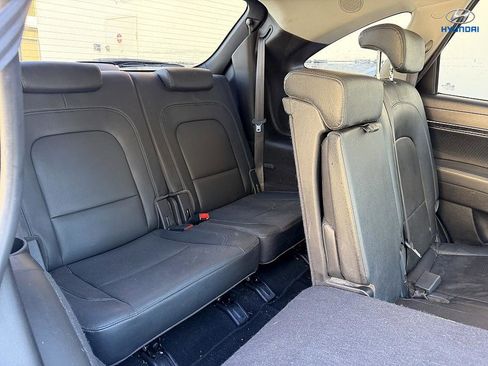 Used 2011 Hyundai Veracruz Limited w/ Navigation Pkg 3 image 17