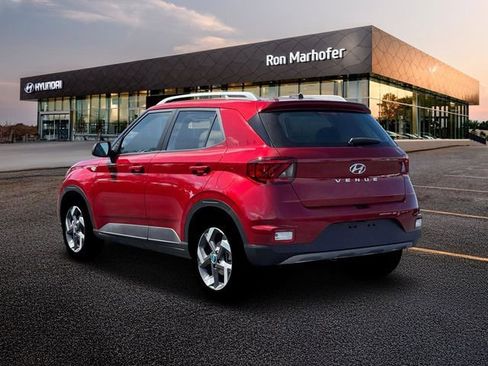 New 2026 Hyundai Venue SEL FWD image 5