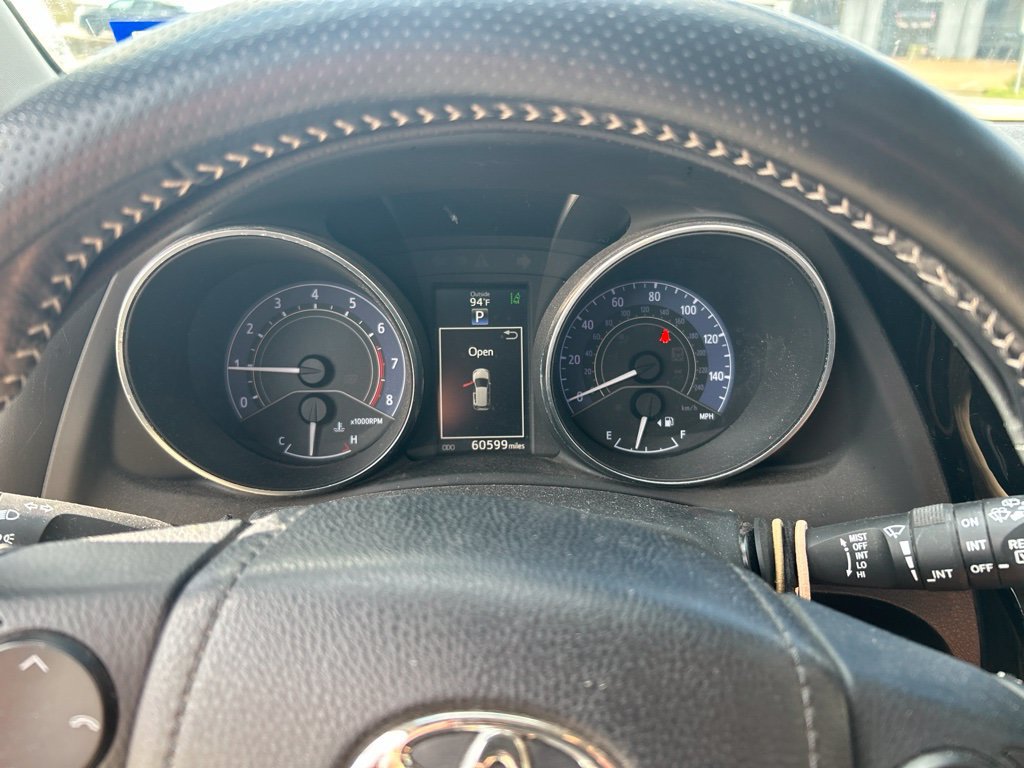 Used 2018 Toyota Corolla iM FWD image 3