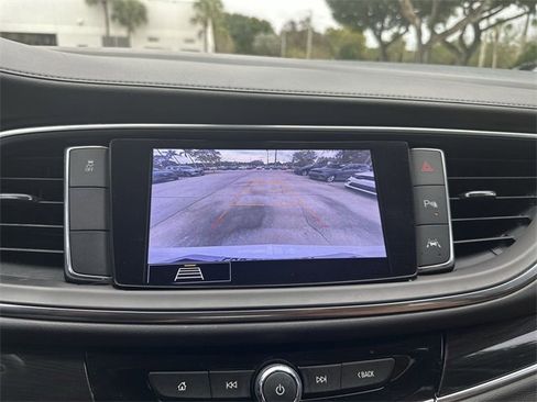 Used 2020 Buick Enclave Premium image 25