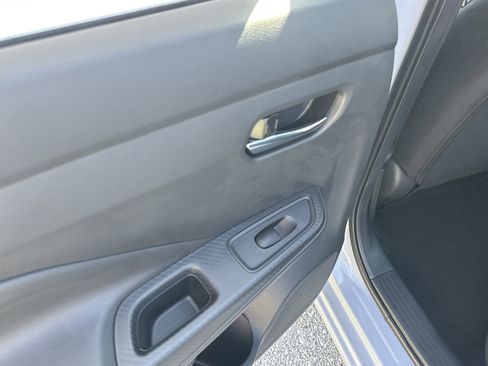 New 2025 Nissan Versa SV image 12