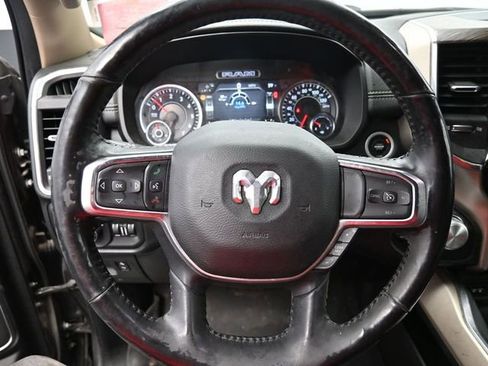 Used 2019 RAM 1500 Laramie image 22