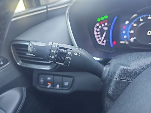 Used 2020 Hyundai Santa Fe Limited FWD image 19