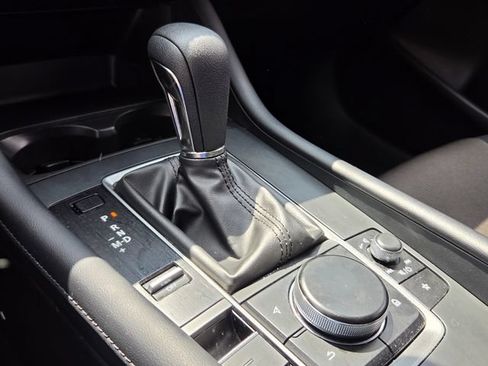Used 2025 MAZDA MAZDA3 s FWD image 19