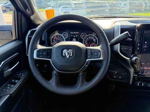 Used 2025 RAM 2500 Big Horn AWD/4WD image 11