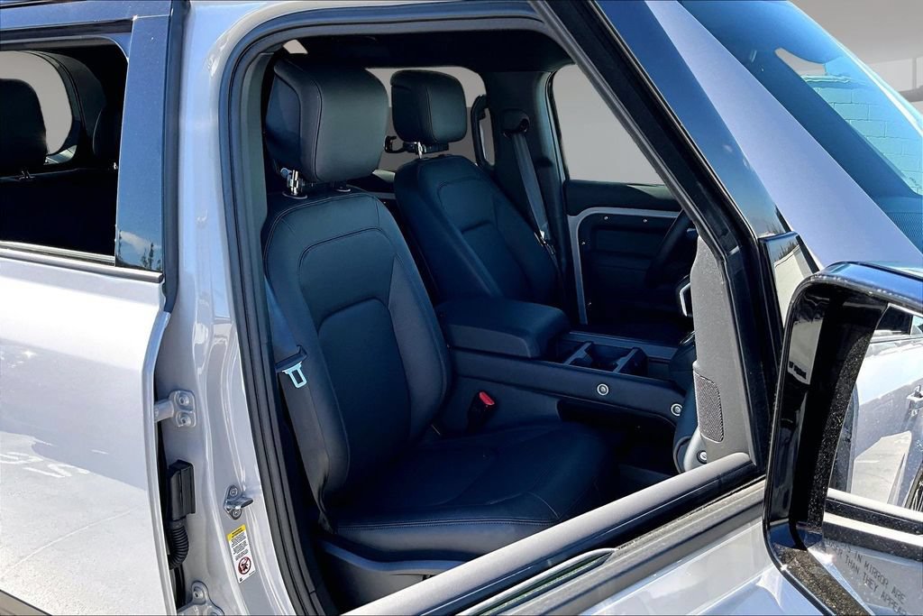 New 2026 Land Rover Defender 110 S AWD/4WD image 11