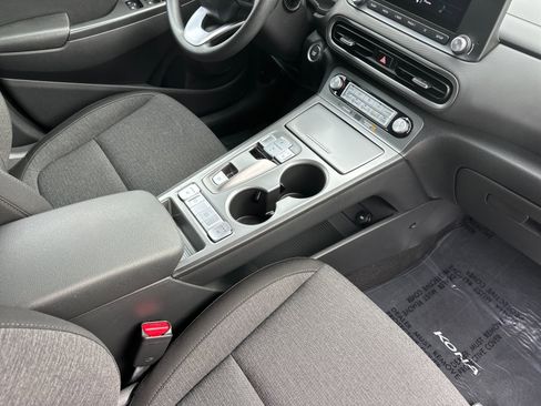 Used 2023 Hyundai Kona SE w/ Cargo Package image 16
