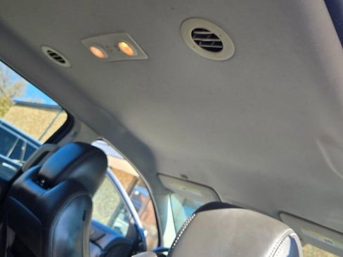 Used 2016 GMC Acadia SLT image 18