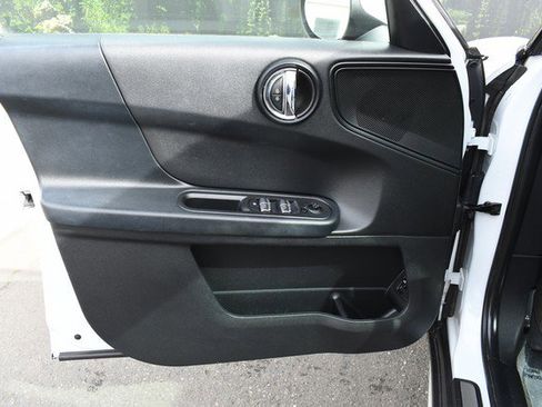 Used 2019 MINI Cooper Countryman image 13