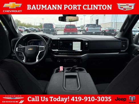 Used 2024 Chevrolet Silverado 1500 LT AWD/4WD image 12