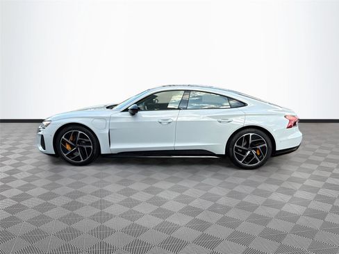 Used 2024 Audi RS e-tron GT w/ Carbon Performance Package AWD/4WD image 4