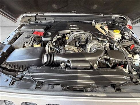 Used 2018 Jeep Wrangler Unlimited Sport S AWD/4WD image 19