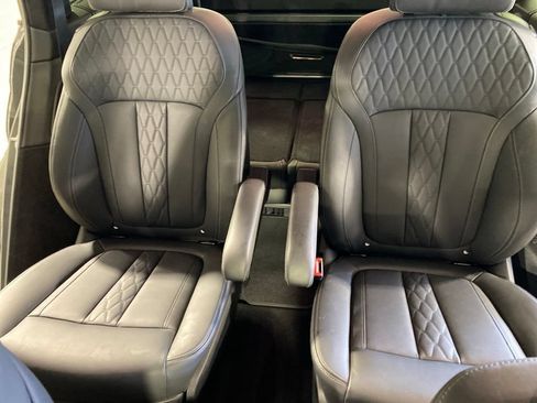 Used 2024 BMW X7 M60i w/ Executive Package AWD/4WD image 8