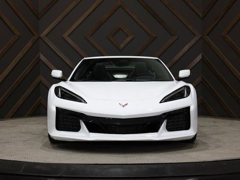 Used 2025 Chevrolet Corvette Z06 image 13