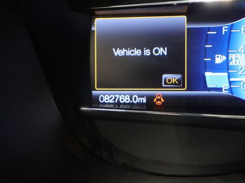 Used 2019 Ford Explorer XLT w/ Equipment Group 202A AWD/4WD image 37