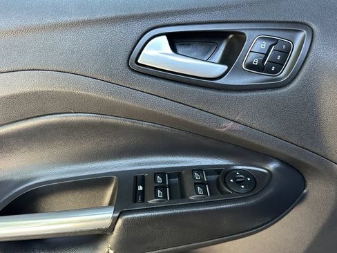 Used 2019 Ford Escape Titanium AWD/4WD image 11