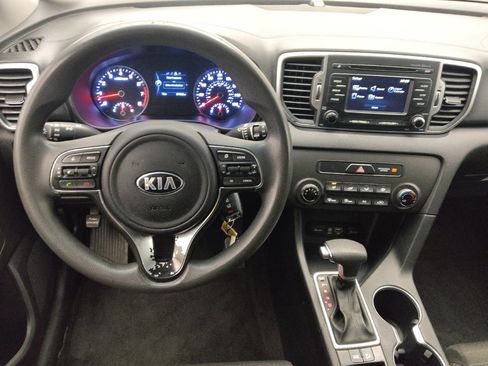 Used 2018 Kia Sportage LX FWD image 22