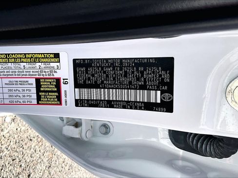 Used 2025 Toyota Camry LE FWD image 34