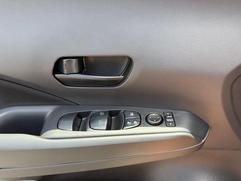 Certified 2025 Nissan Kicks Play S image 17