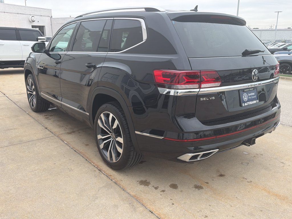Used 2023 Volkswagen Atlas SEL Premium AWD/4WD image 4