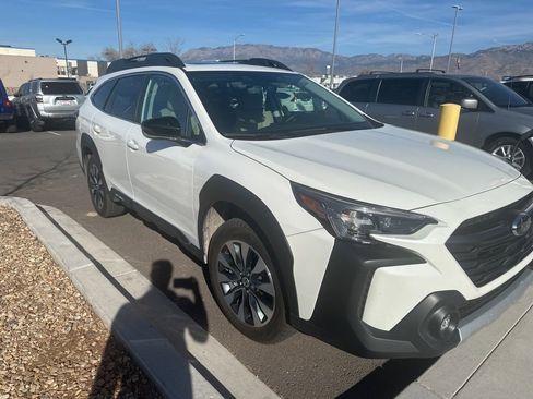Used 2024 Subaru Outback Limited image 1