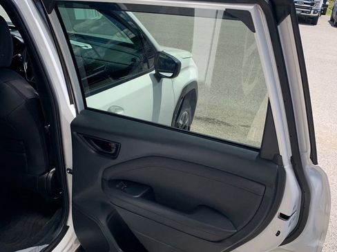 Certified 2025 Subaru Forester Premium AWD/4WD image 13