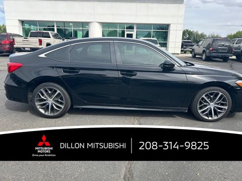 Used 2022 Honda Civic Touring image 11