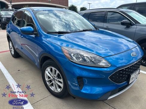 Used 2020 Ford Escape SE FWD image 1