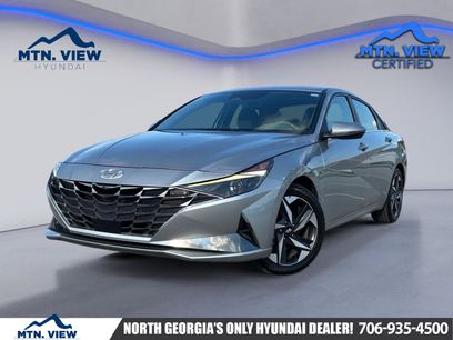 Used 2022 Hyundai Elantra SEL w/ Convenience + Premium Package