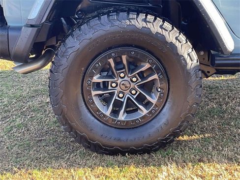 Used 2024 Jeep Wrangler Unlimited Rubicon 392 image 7
